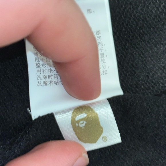 BAPE x UNDEFEATED double shark hoodie - Picture 9 of 10